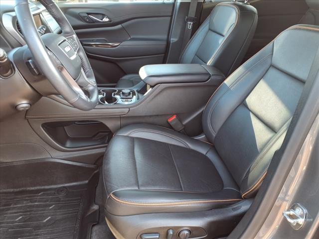 2022 GMC Acadia AT4