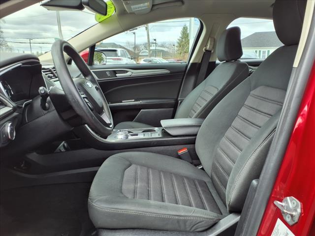 2020 Ford Fusion SE