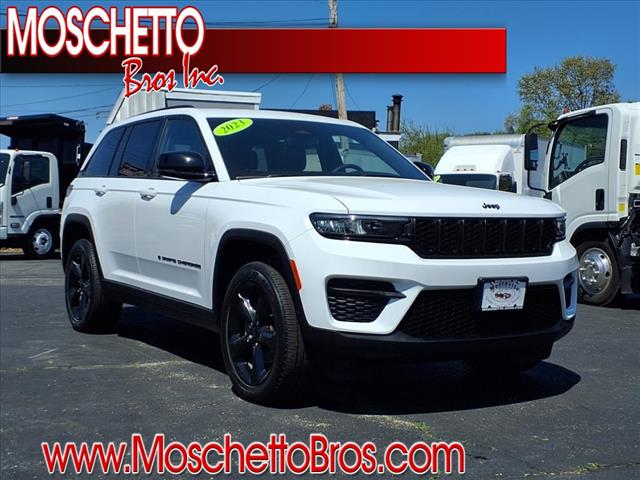 2023 Jeep Grand Cherokee Laredo