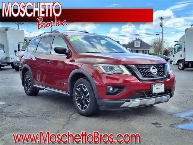 2020 Nissan Pathfinder SV