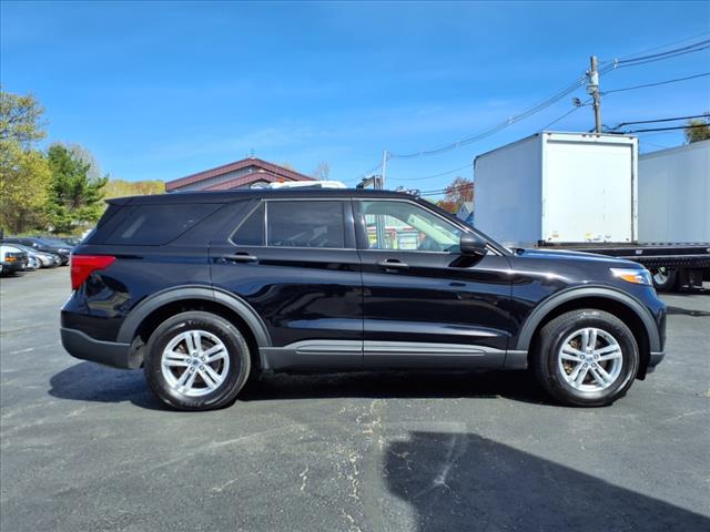 2022 Ford Explorer Base