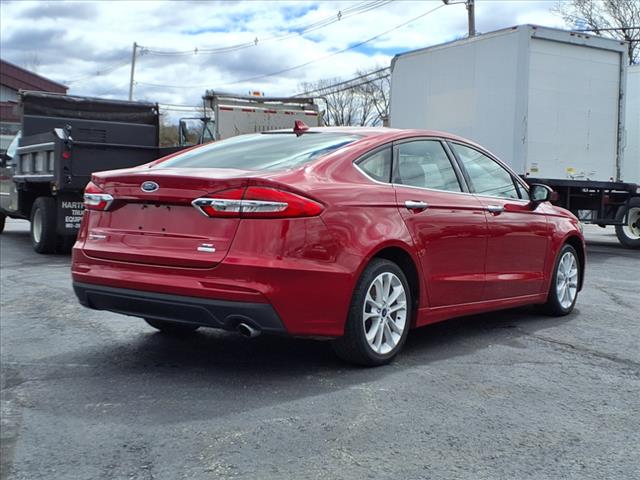 2020 Ford Fusion SE