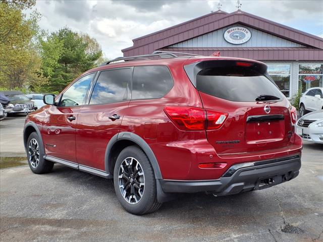 2020 Nissan Pathfinder SV