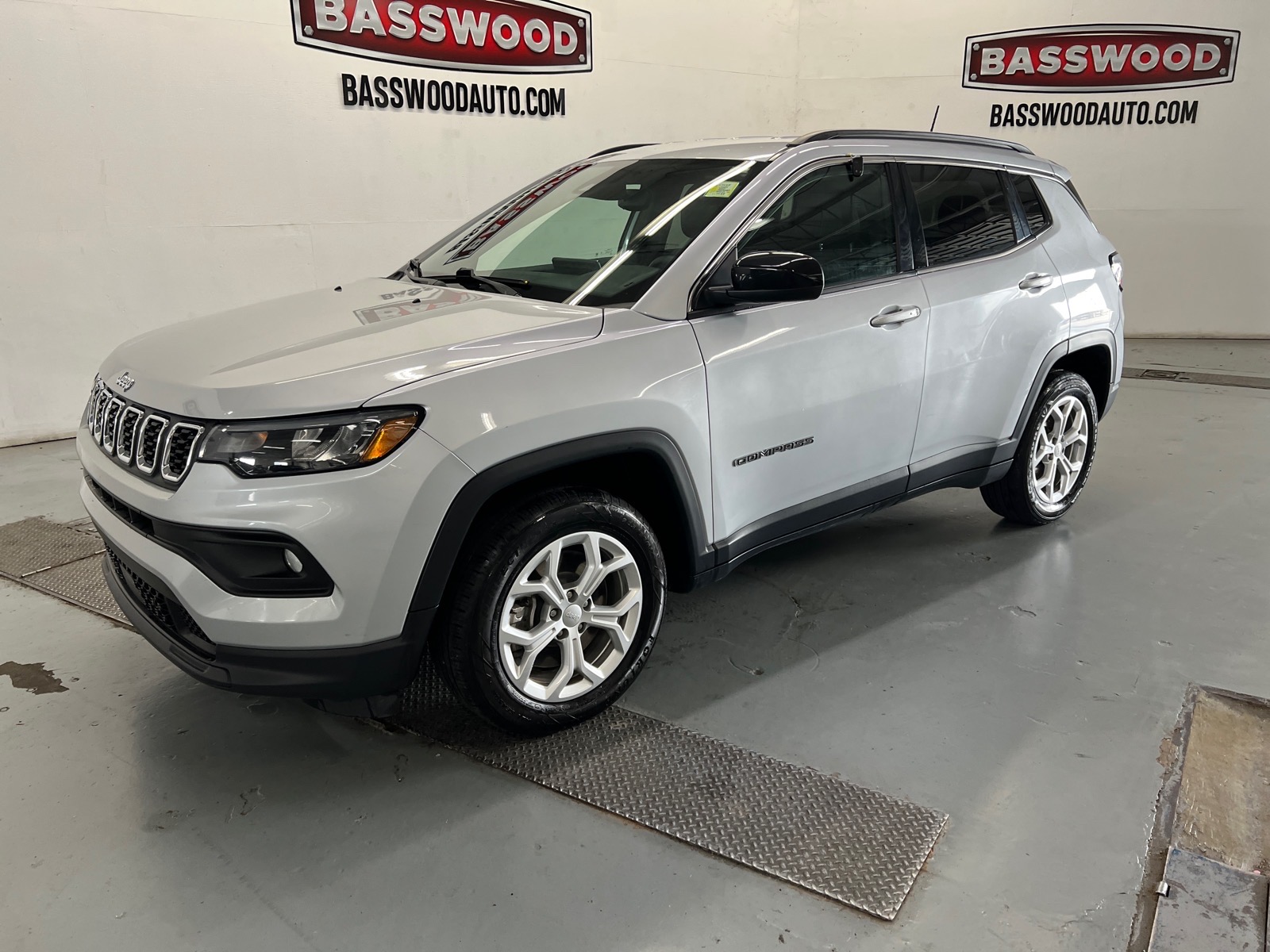 Silver 2024 Jeep Compass SUV / Crossover Four-Wheel Drive 8-Speed Automatic