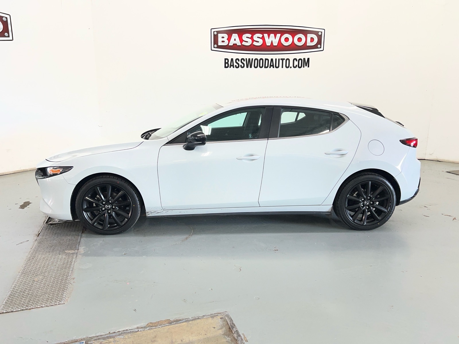 Silver 2024 Mazda MAZDA3 2.5 S Select Sport Hatchback FWD Hatchback Front-Wheel Drive 6-Speed Automatic