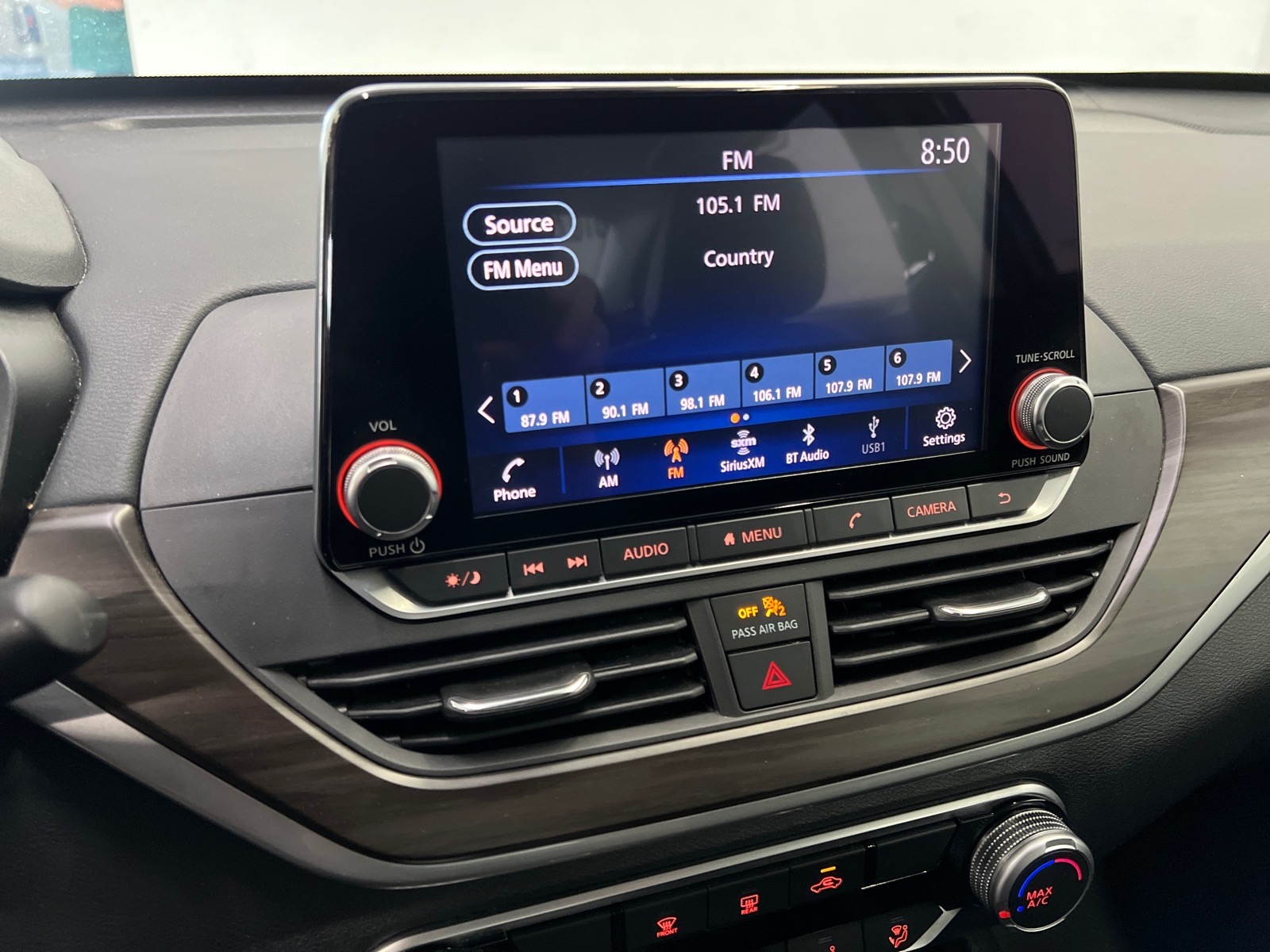 View vehicle photo 6