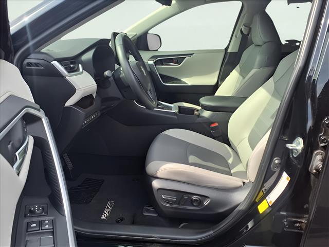 2024 Toyota RAV4 Hybrid Limited - Photo 10