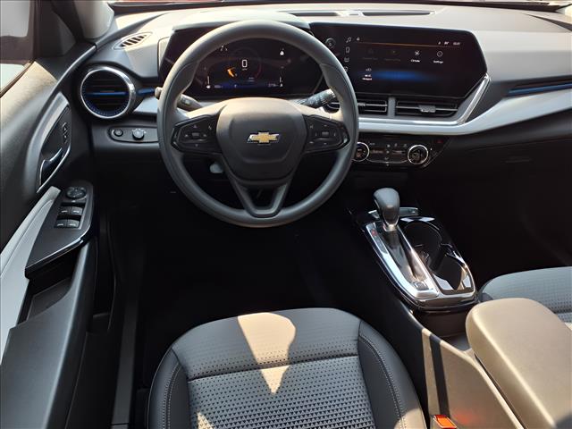 2024 Chevrolet Trax LT - Photo 10