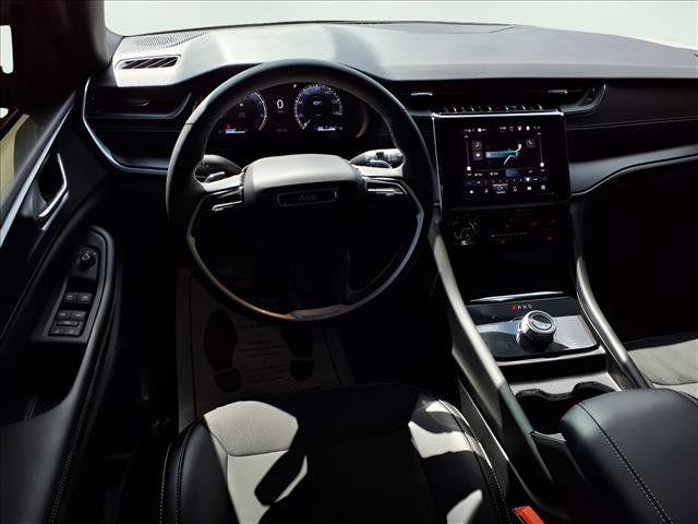 2024 Jeep Grand Cherokee Altitude - Photo 11