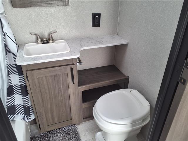 2022 Forest River Shasta 21CK  - Photo 14