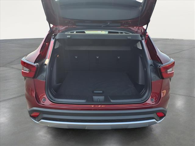 2024 Chevrolet Trax LT - Photo 14