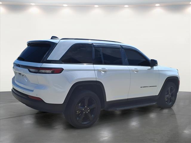 2024 Jeep Grand Cherokee Altitude - Photo 16