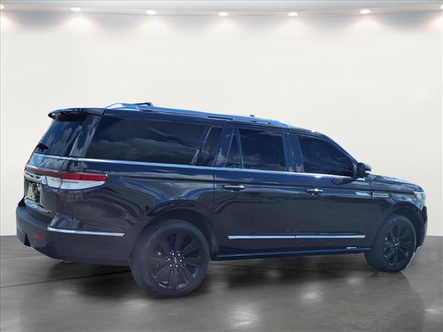 2023 Lincoln Navigator L Reserve - Photo 16