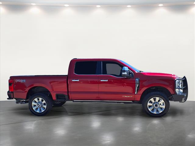 2024 Ford F-350 Super Duty Platinum - Photo 2