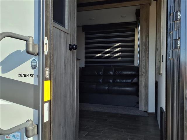 2021 Forest River Artic Wolf  - Photo 6