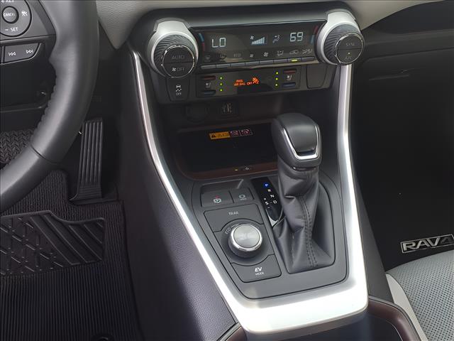 2024 Toyota RAV4 Hybrid Limited - Photo 8