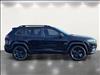 2023 Jeep Cherokee Altitude Lux - thumbnail 2