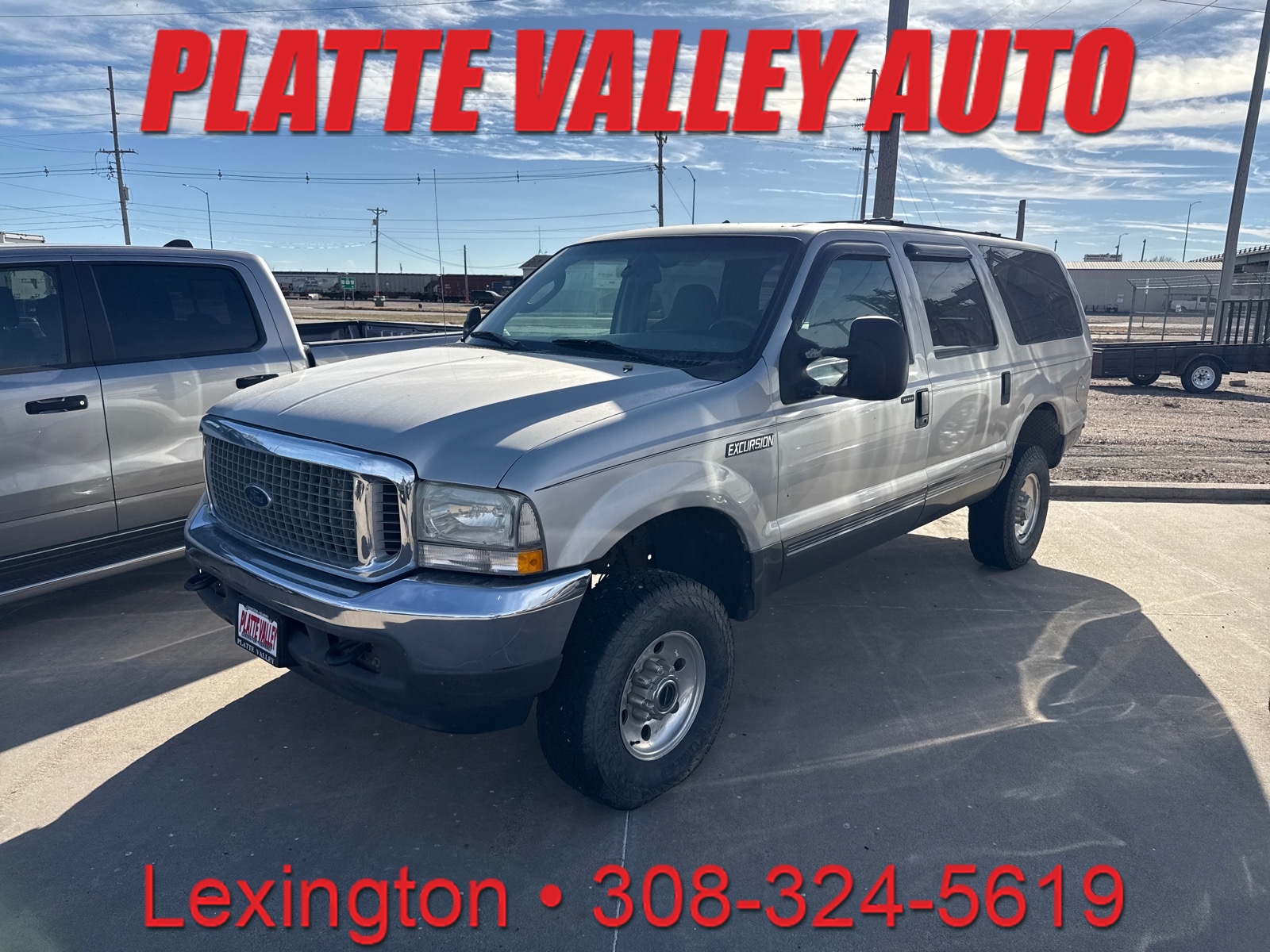 Silver 2004 Ford Excursion XLT 4WD SUV / Crossover Four-Wheel Drive 4-Speed Automatic