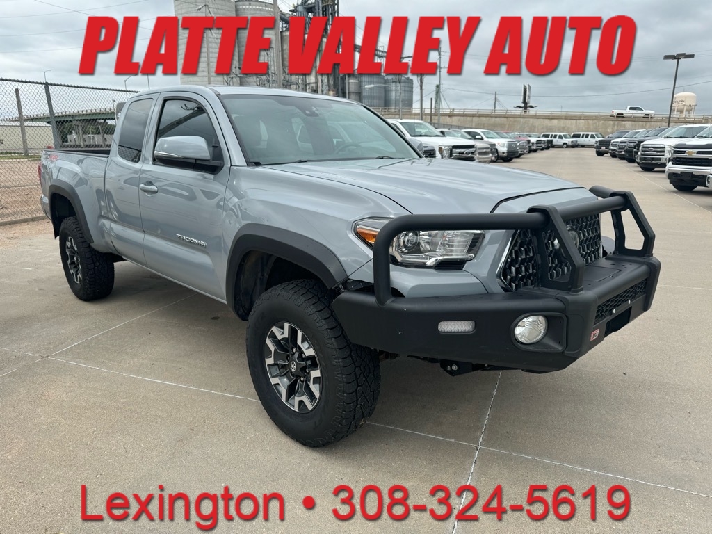 Silver 2018 Toyota Tacoma TRD Sport Access Cab 4WD Pickup Truck Four-Wheel Drive 6-Speed Manual