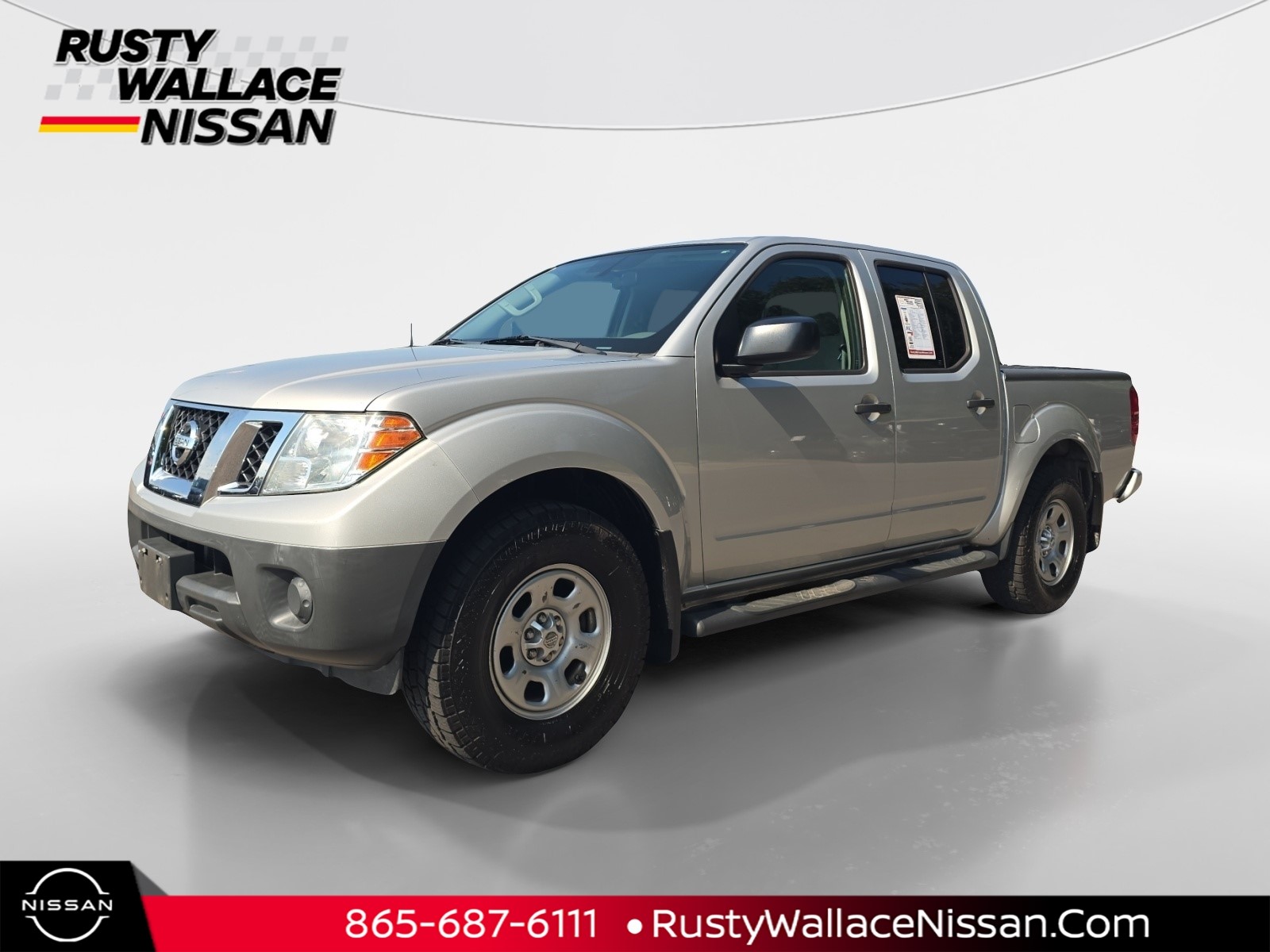 Brilliant Silver Metallic K23 2019 Nissan Frontier Pickup Truck Four-Wheel Drive 5-Speed Automatic