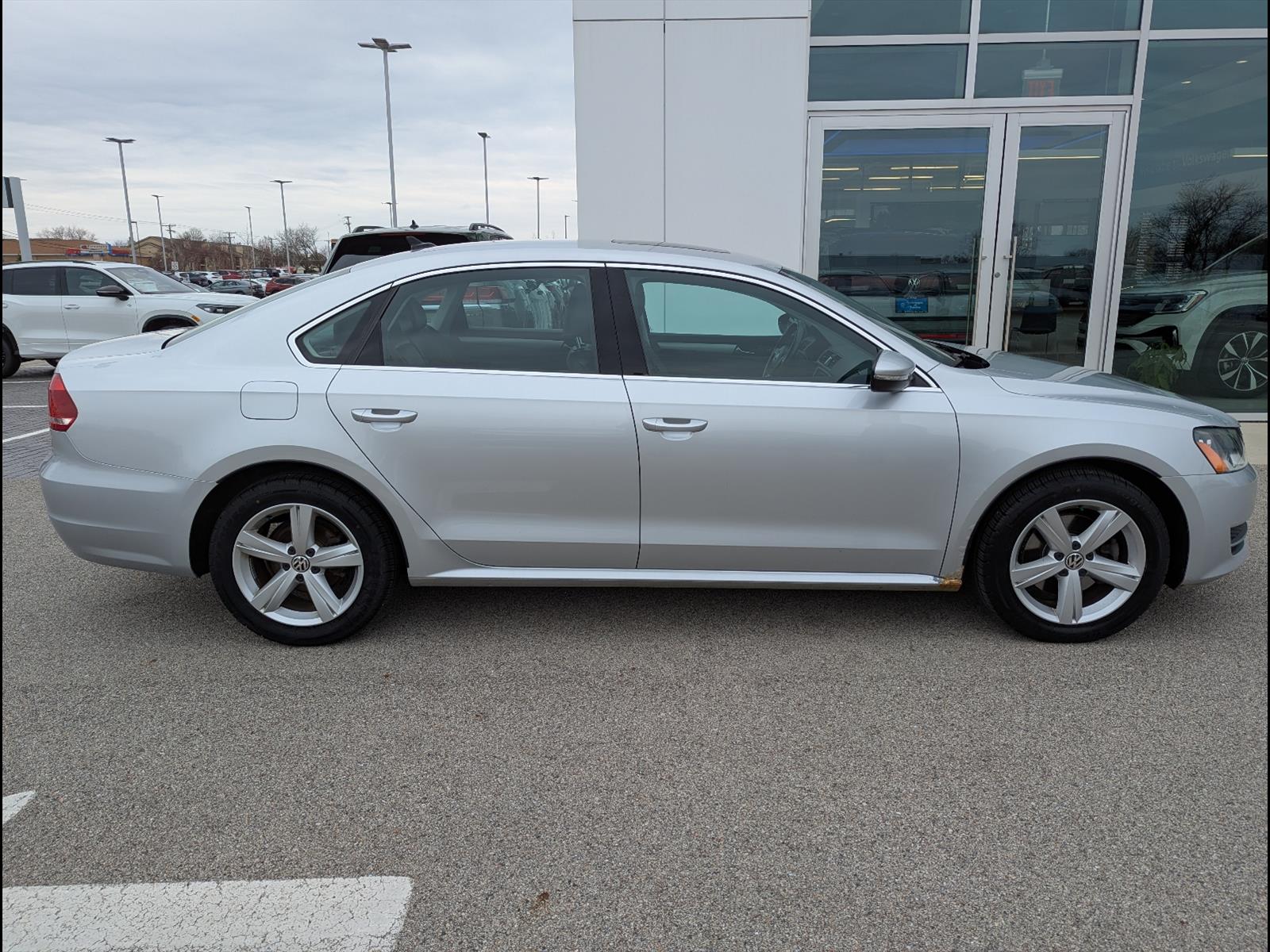 View vehicle photo 2