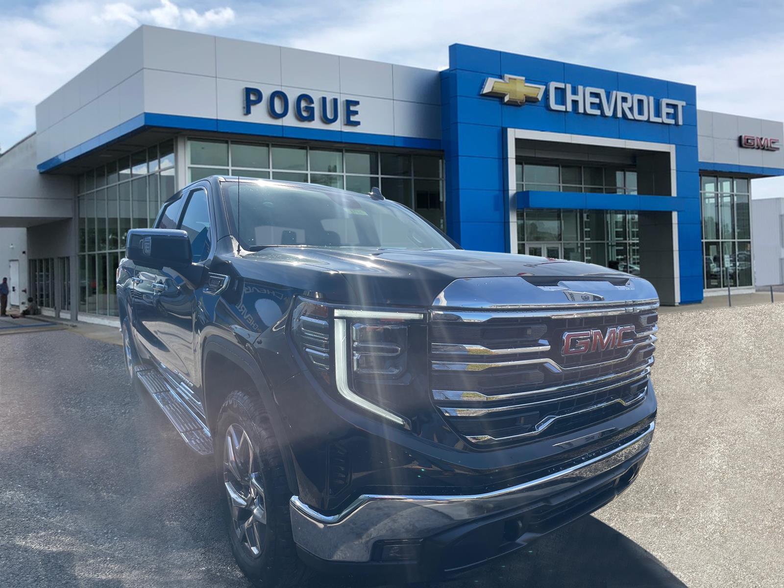 2026 GMC Sierra 1500 SLT