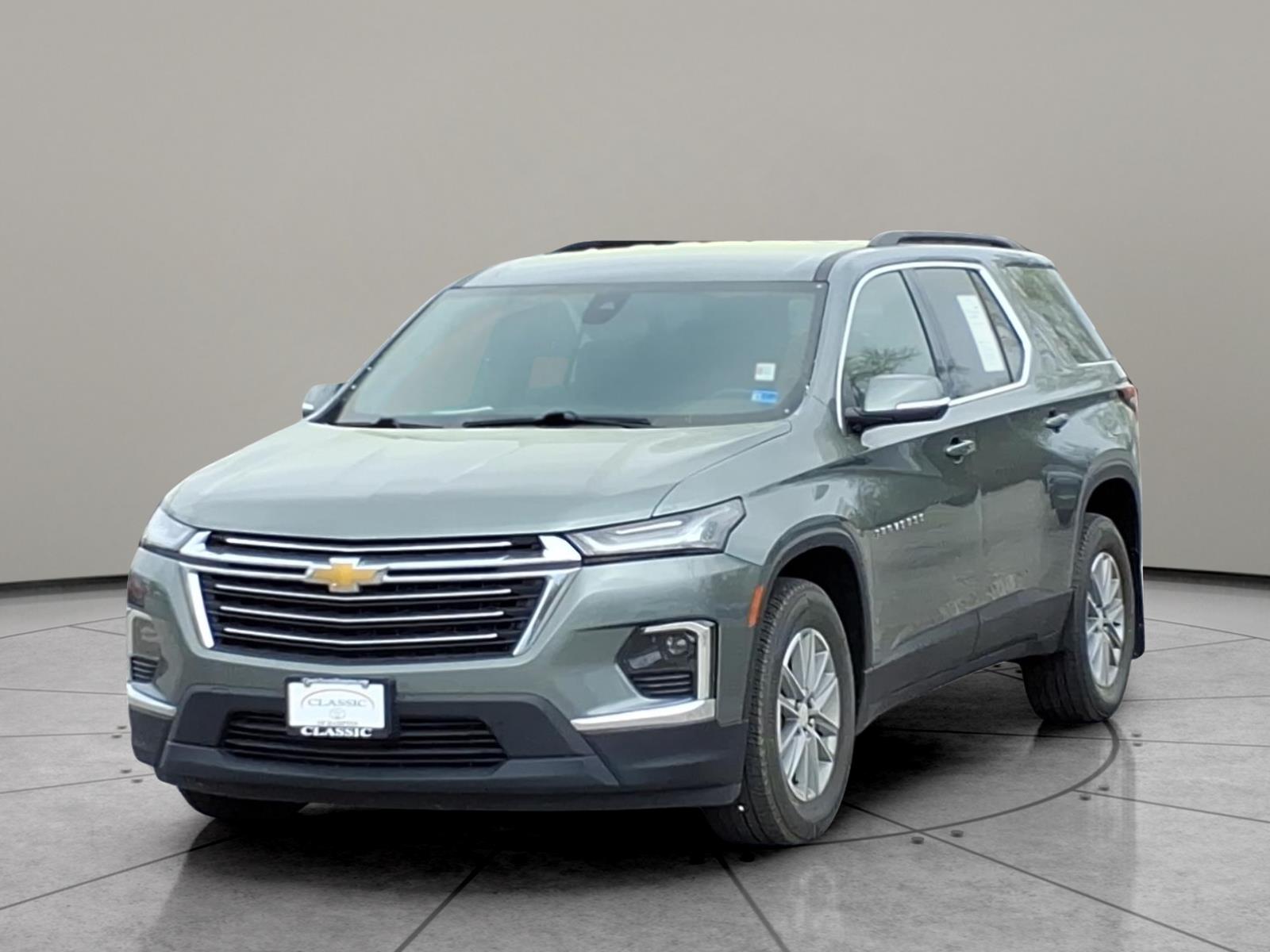 2023 Chevrolet Traverse LT Cloth AWD