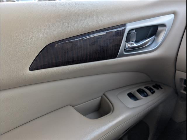 2014 Nissan Pathfinder Platinum