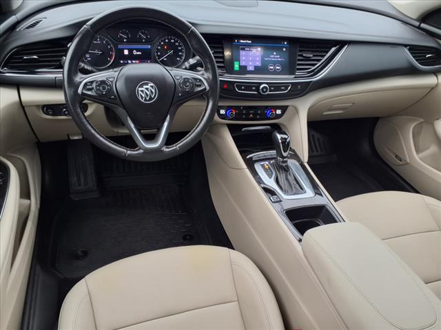 2019 Buick Regal Sportback Essence