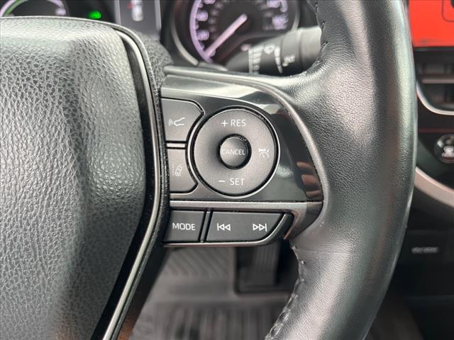 2022 Toyota Camry Hybrid SE