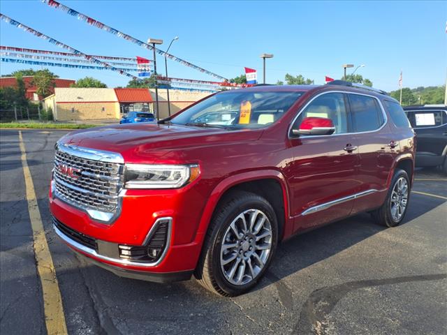 2023 GMC Acadia Denali