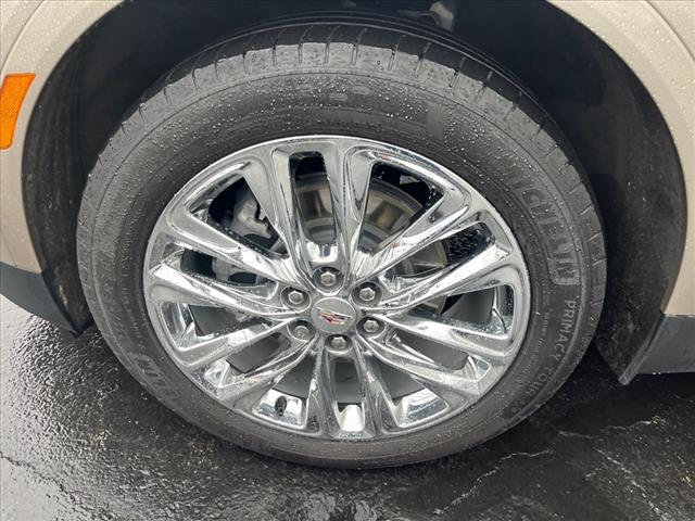2022 Cadillac XT5 Premium Luxury