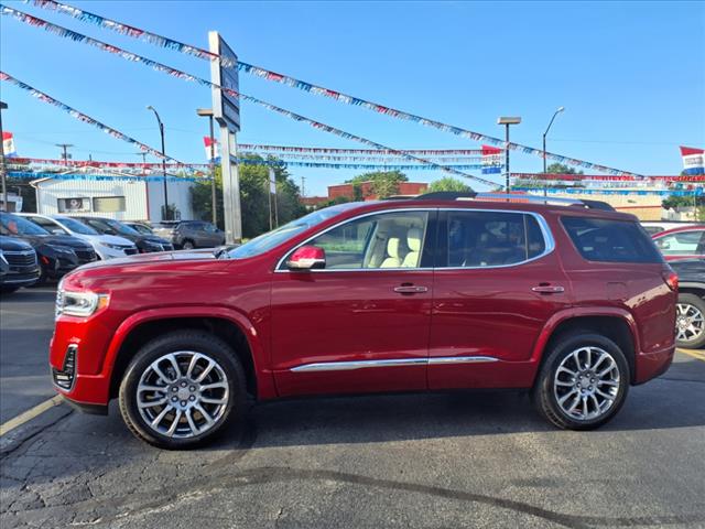 2023 GMC Acadia Denali