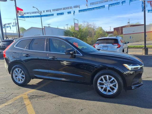 2021 Volvo XC60 T5 Momentum
