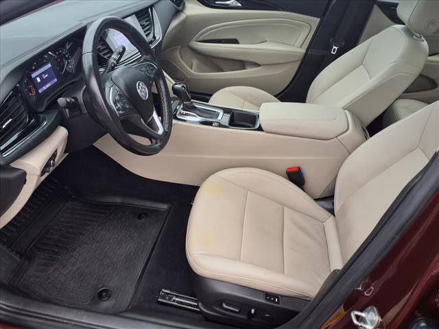 2019 Buick Regal Sportback Essence
