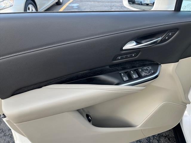 2021 Cadillac XT4 Premium Luxury