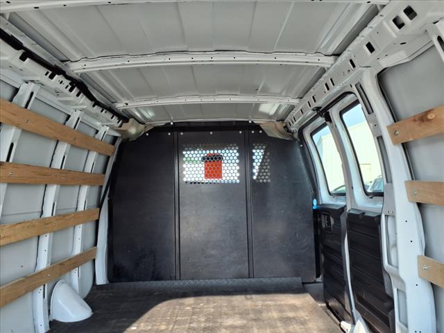 2023 Chevrolet Express 2500