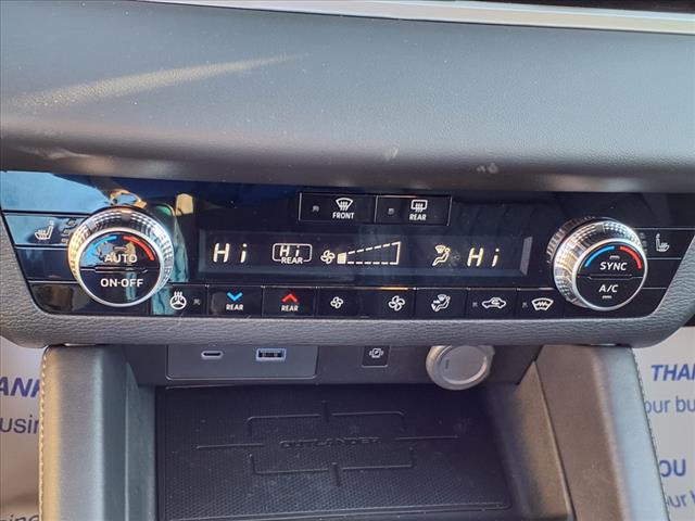 2025 Mitsubishi Outlander PHEV SEL