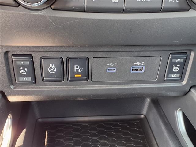 2025 Nissan Frontier SV