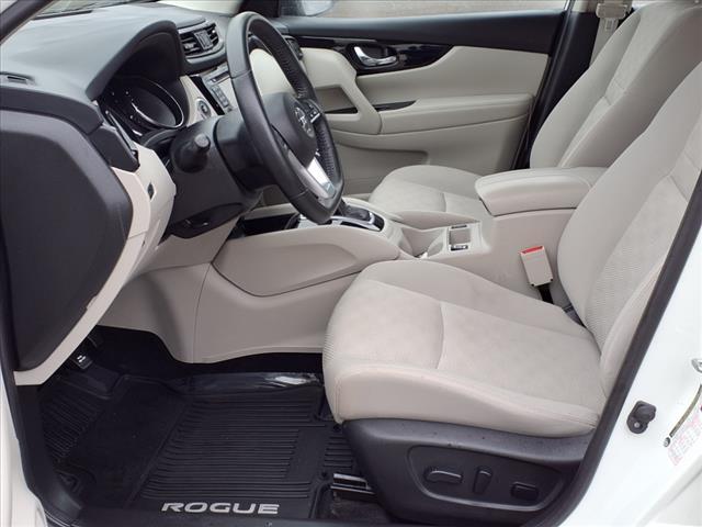 2018 Nissan Rogue Sport SV