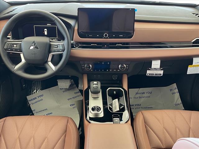 2025 Mitsubishi Outlander SEL
