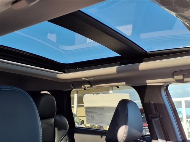 2025 Mitsubishi Outlander PHEV SEL