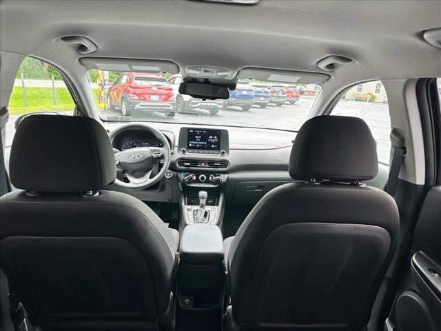 2023 Hyundai KONA SEL - Photo 10