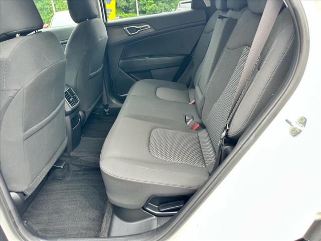 2023 Kia Sportage Hybrid LX - Photo 10