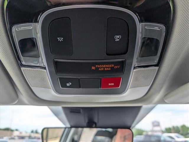 2025 Hyundai TUCSON SE - Photo 12