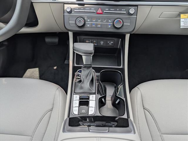2025 Hyundai TUCSON SE - Photo 12