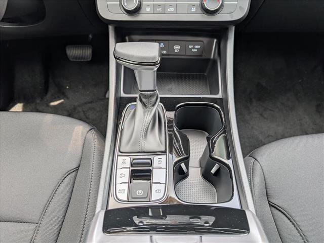 2025 Hyundai TUCSON SE - Photo 12