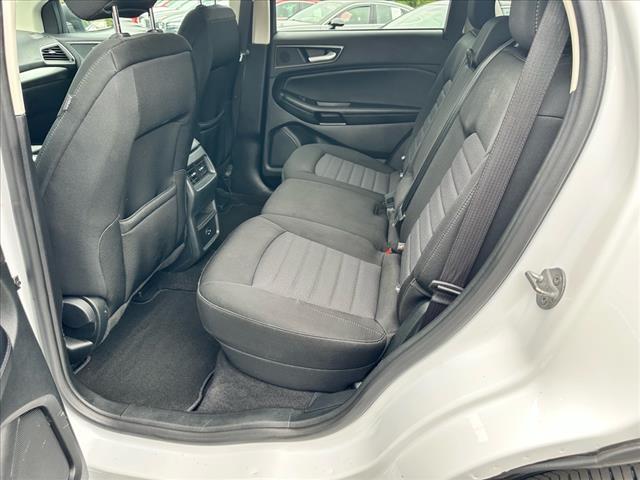 2022 Ford Edge SE - Photo 13