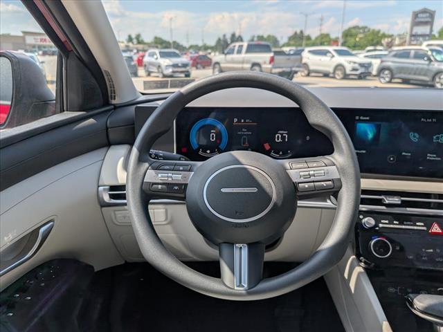2025 Hyundai TUCSON SEL - Photo 13