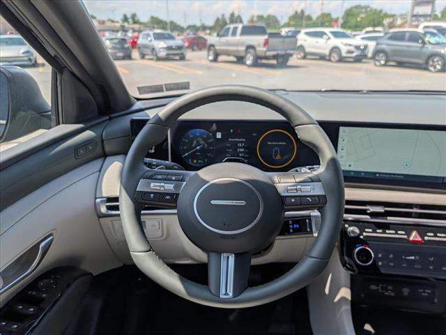 2025 Hyundai TUCSON Limited - Photo 13